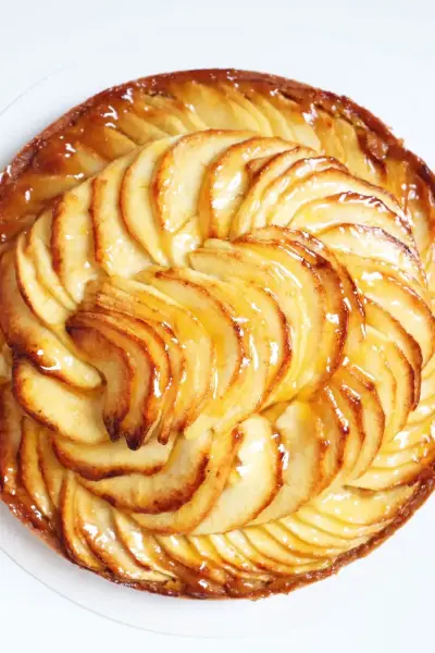 Tarta fina de  manzana y hojaldre