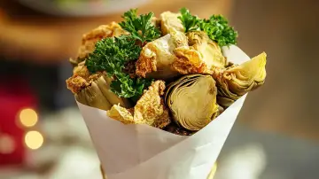 Fritura crujiente de alcachofas