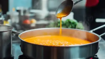 Olla de caldo de pescado