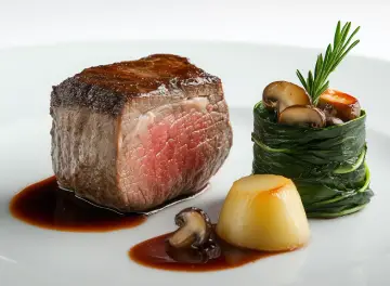 Ternera asada, terrina de espinacas, patatas y anchoas
